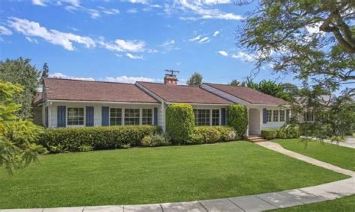 Exploring Adam Sandler's House: A Glimpse into the Life of a Comedy Legend