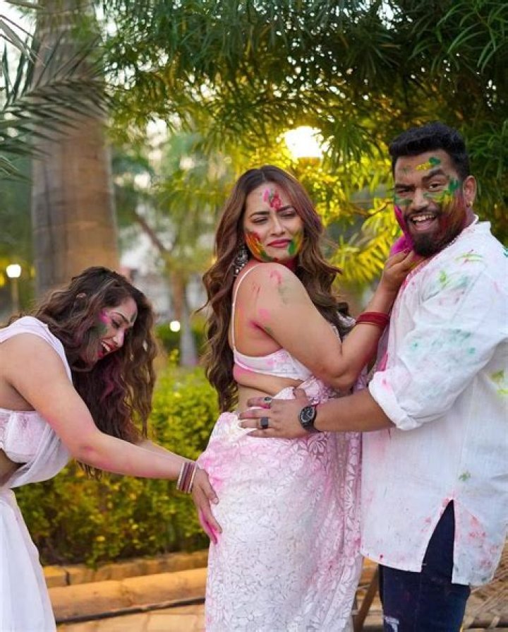 Aditi Mistry: Latest Hot Live Performances & Videos