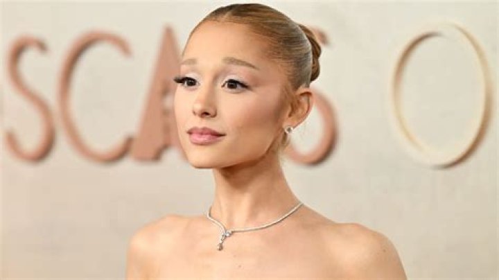 Ariana Grande Height & Weight - Wiki Details & Facts