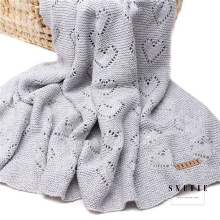 The Ultimate Guide to Finding the Softest Baby Blanket for Your Little One