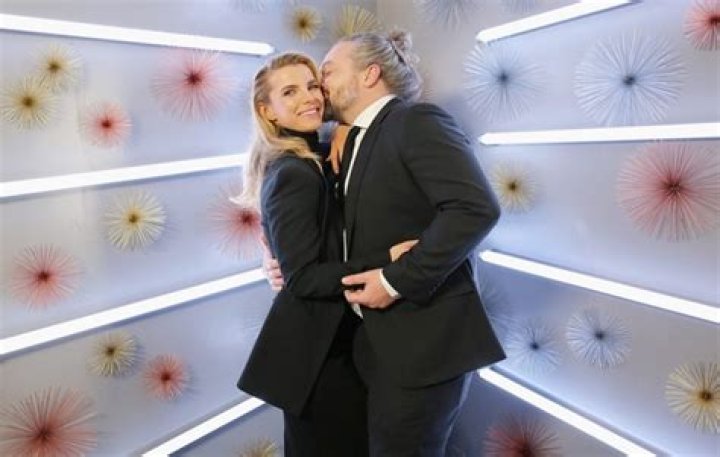 Betty Gilpin Husband: A Comprehensive Look at Her Personal Life