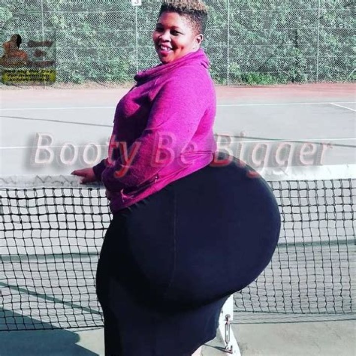 Celebrating Curves: The Allure of Big Booty BBWs