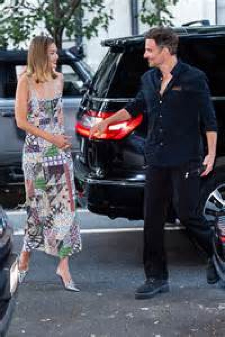 Bradley Cooper Wife 2025: A Comprehensive Look into the Life and Love of Hollywood's Icon