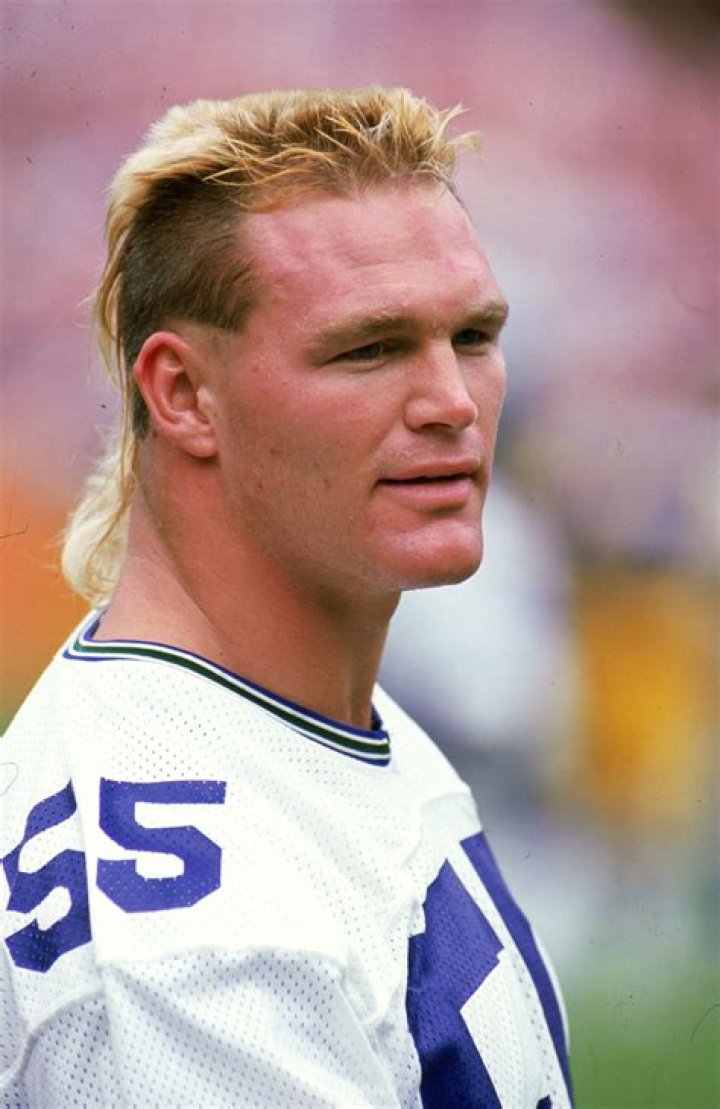 The Legendary Brian Bosworth: Unstoppable Force on the Gridiron