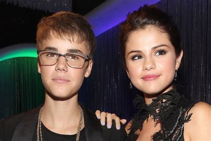 Captivating Moments: Justin Bieber and Selena Gomez Pics