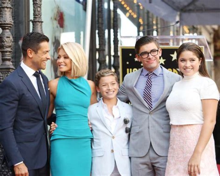 Captivating Moments: Kelly Ripa and Family Pics