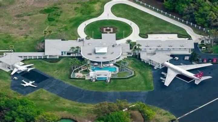 John Travolta's House: A Look Inside!