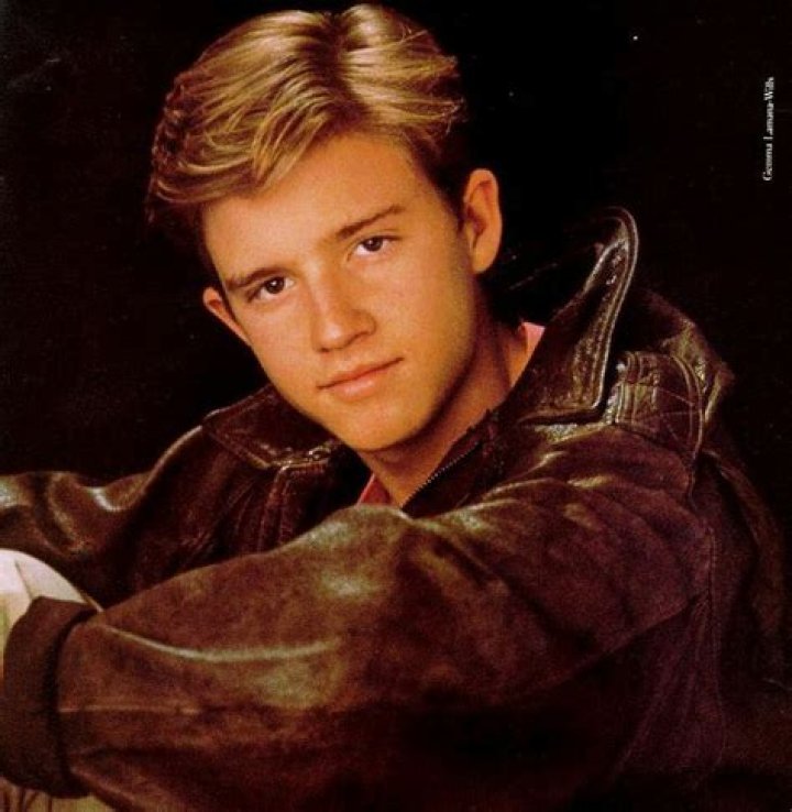 Chris Young: The Rising Star in Hollywood