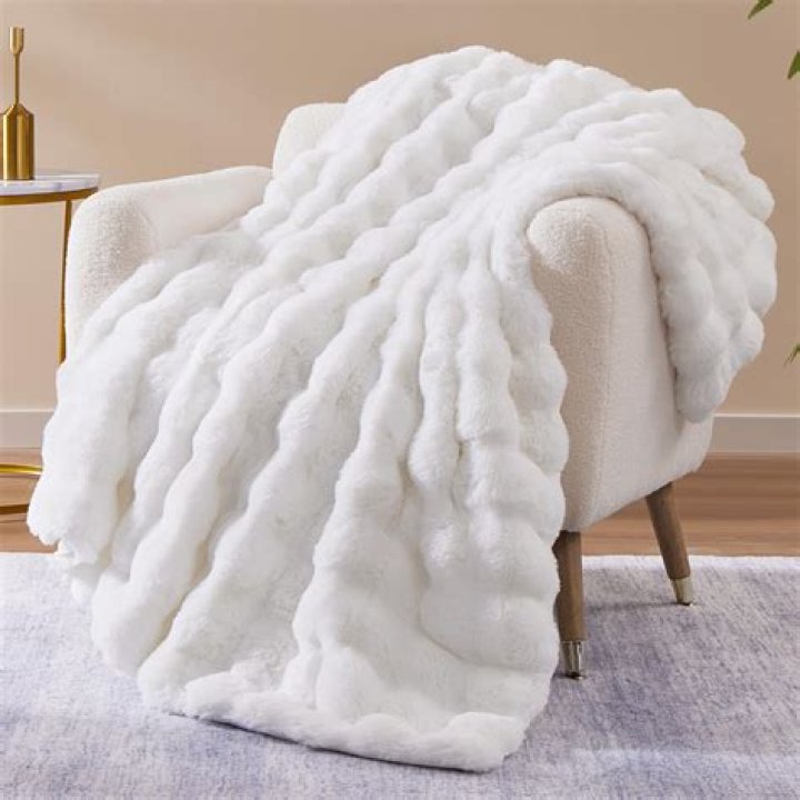 Cozy Blanket: The Ultimate Guide to Comfort and Warmth