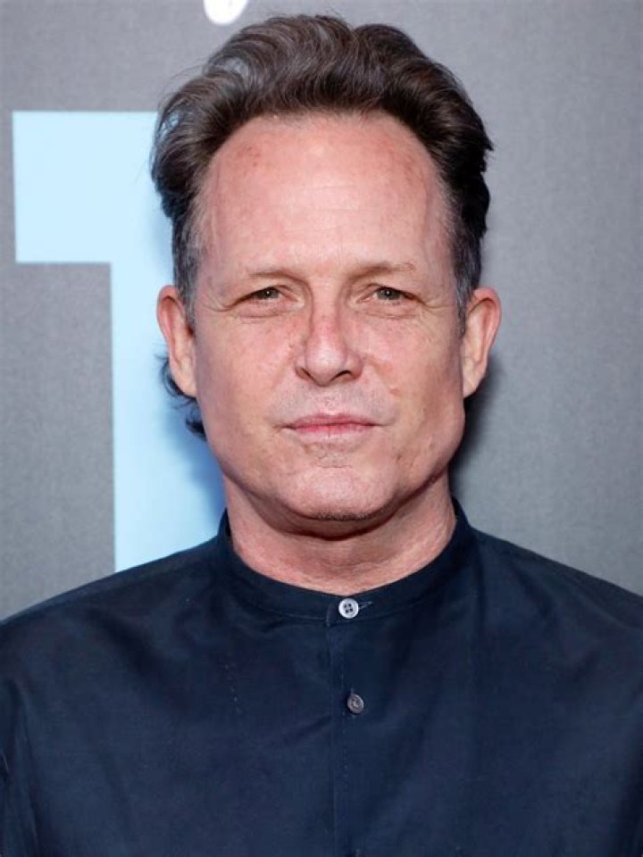 Dean Winters: A Comprehensive Look at His Movies and TV Shows