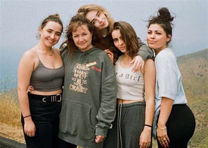 SZA Siblings: Does She Have Any?