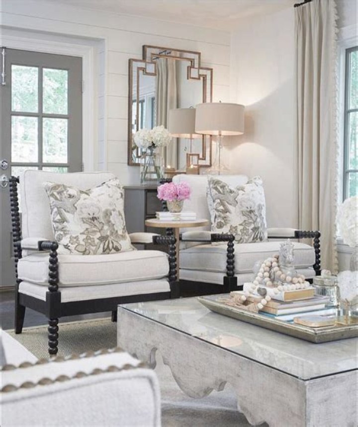 Does Tiene Have an Accent? A Comprehensive Exploration of Language, Accent, and Identity