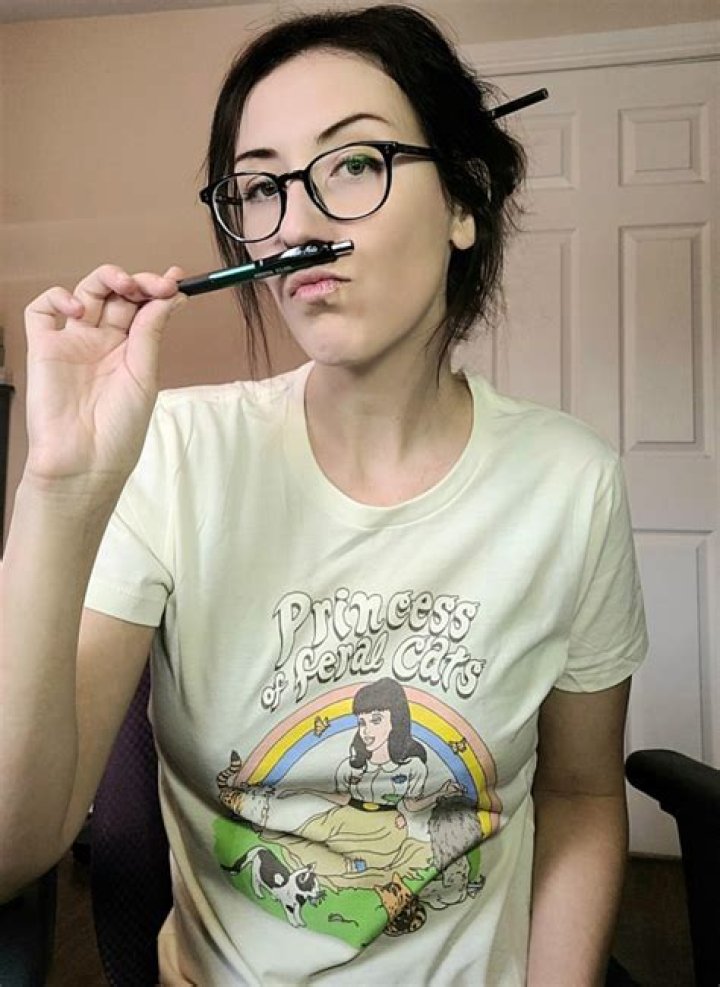 Ellen Woodbury Cosplay: A Comprehensive Guide to the Art of Transforming into a Beloved Character