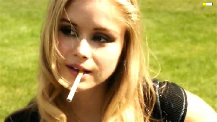 Erin Moriarty Smoking: The Truth and Insights Behind the Speculations