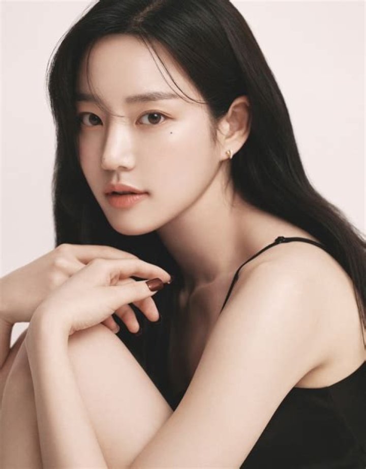 Exploring the Charismatic Journey of Lee Yoo Bi: From Rising Star to Beloved Actress