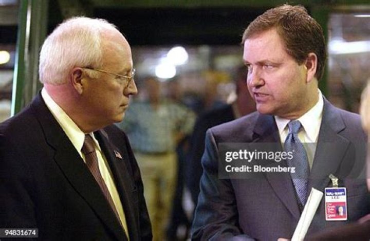 Discover the Remarkable Journey of H. Lee Scott, An Extraordinary Entrepreneur