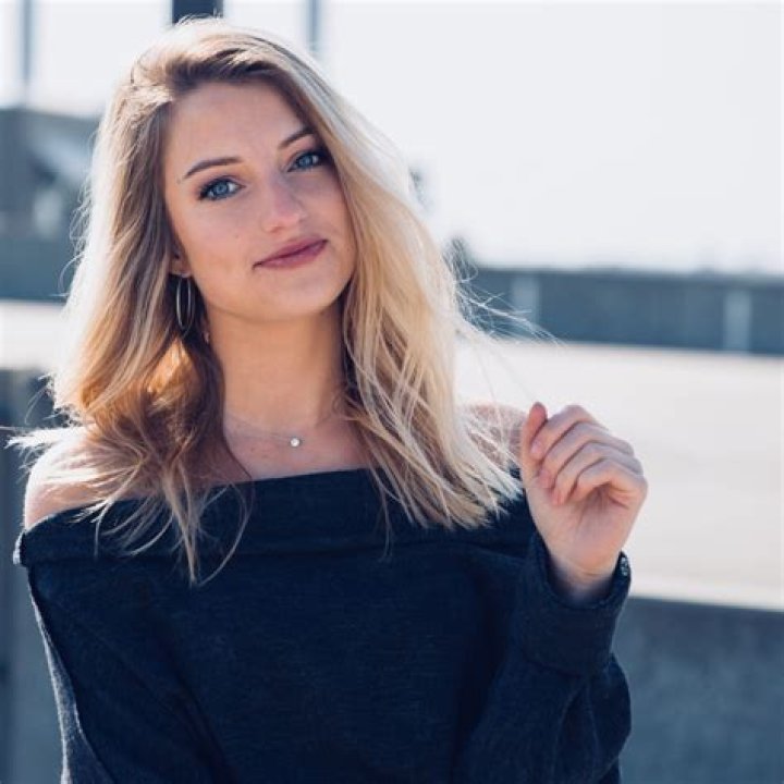 Halle Kearns Age: A Comprehensive Guide to Her Life, Career, and Achievements