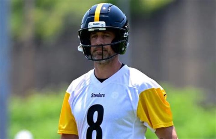 How Old is Aaron Rodgers? A Comprehensive Look at His Life and Career