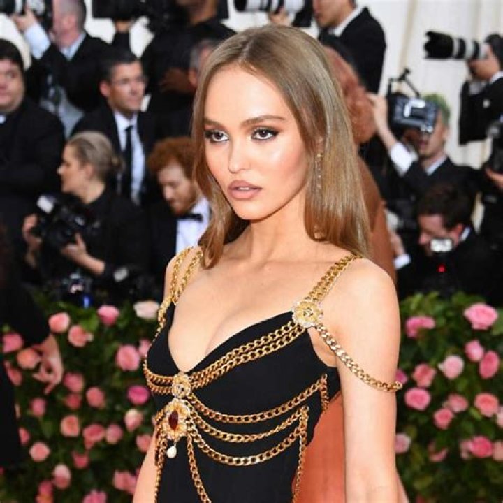 How Rich Is Chrystia Freeland? A Comprehensive Analysis of Her Wealth and Influence