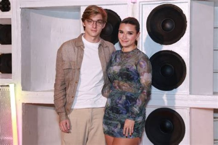 Huck Kwonf: A Rising Star in the Entertainment Industry