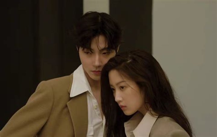 Hwang In-Yeop's Wife: Everything You Need to Know