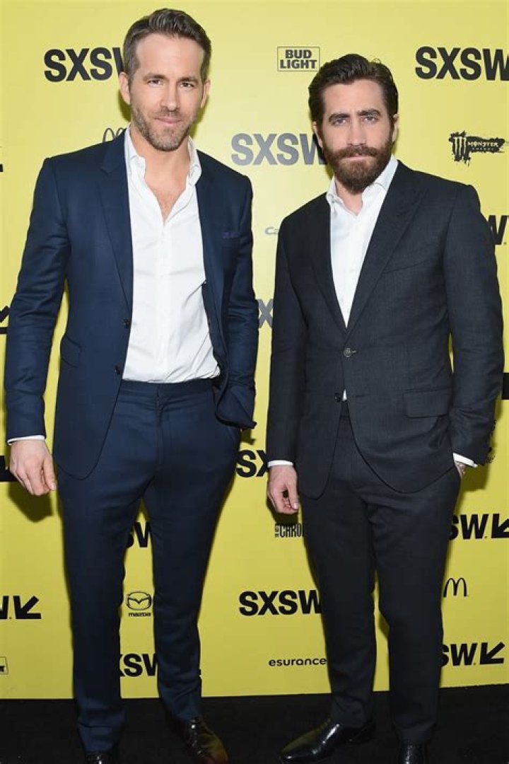 Jake Gyllenhaal Height in Feet: How Tall is He?