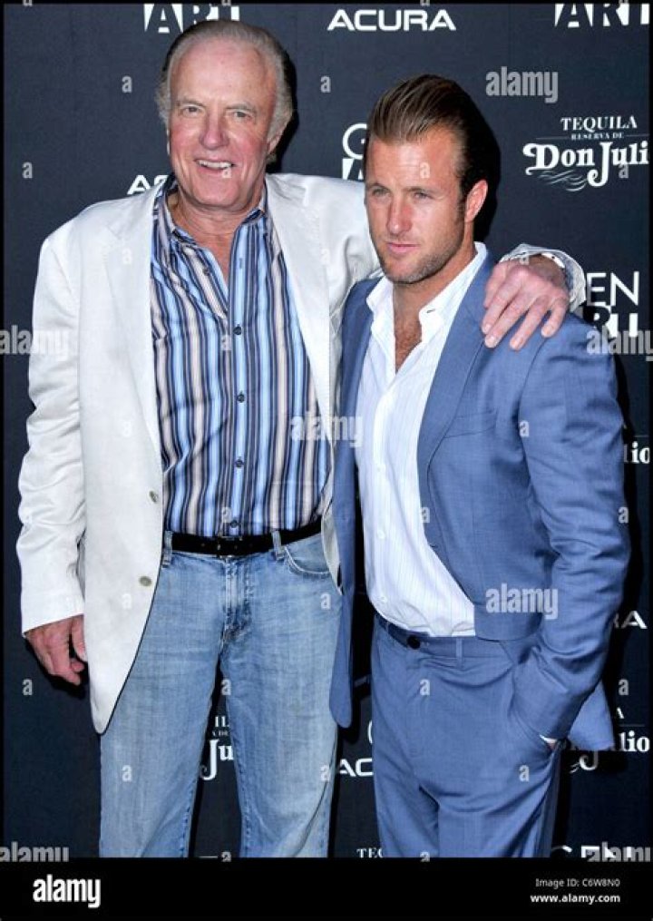 James Caan's Son: A Look at [Son's Name]