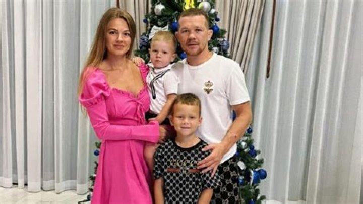 Jerry Yan's Wife and Kids: A Comprehensive Look into the Life of the Iconic Filmmaker