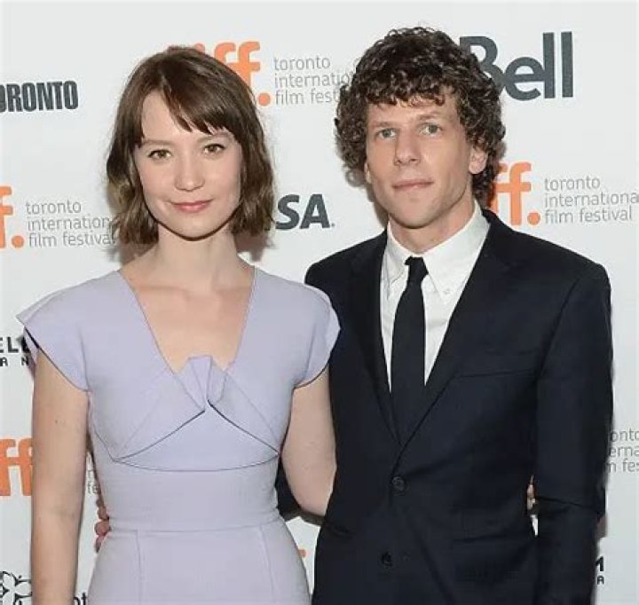 Jesse Eisenberg Girlfriend: A Comprehensive Look into the Actor's Love Life