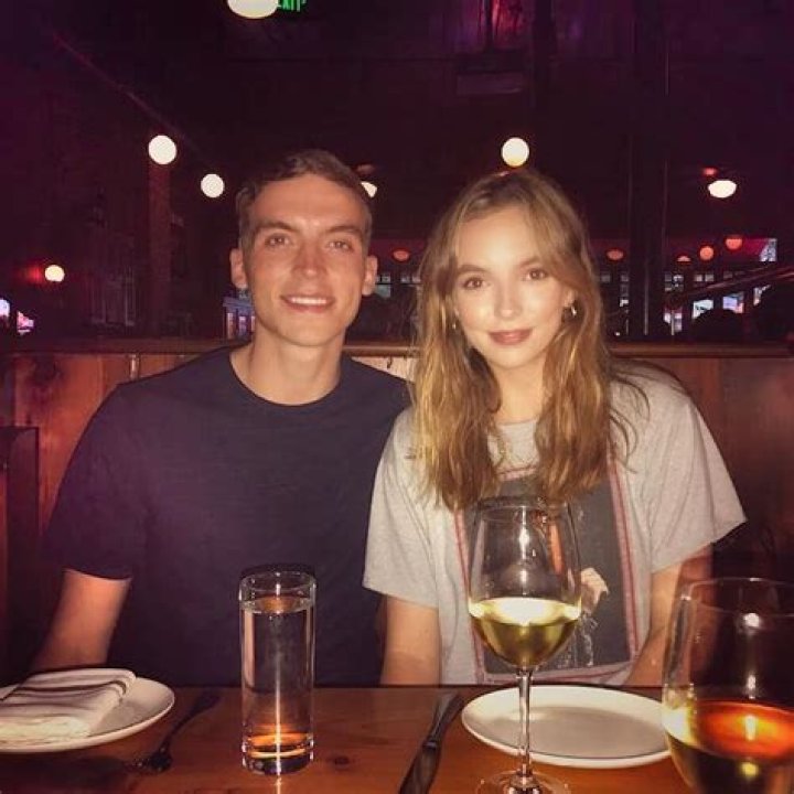 Jodie Comer Boyfriend: A Comprehensive Look Into Her Personal Life and Career