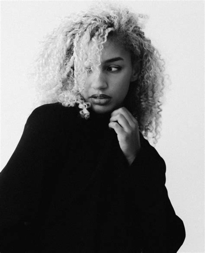 Jordi Jasmine: The Rising Star in the Music Industry