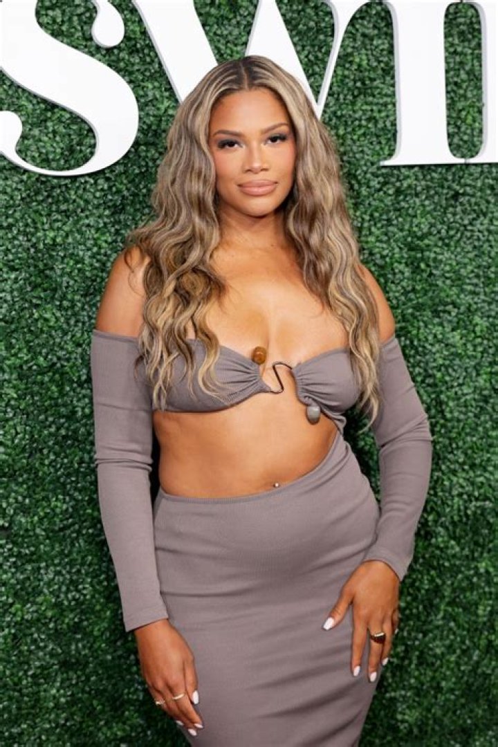 Kamie Crawford: Latest News & Updates