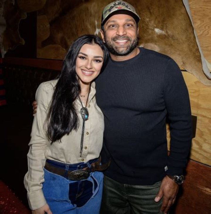 Kash Patel Wife Photos: Stunning Images & Details