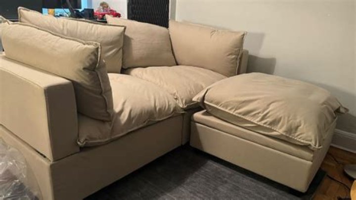 Kova Couch: The Perfect Blend of Comfort and Style for Your Home