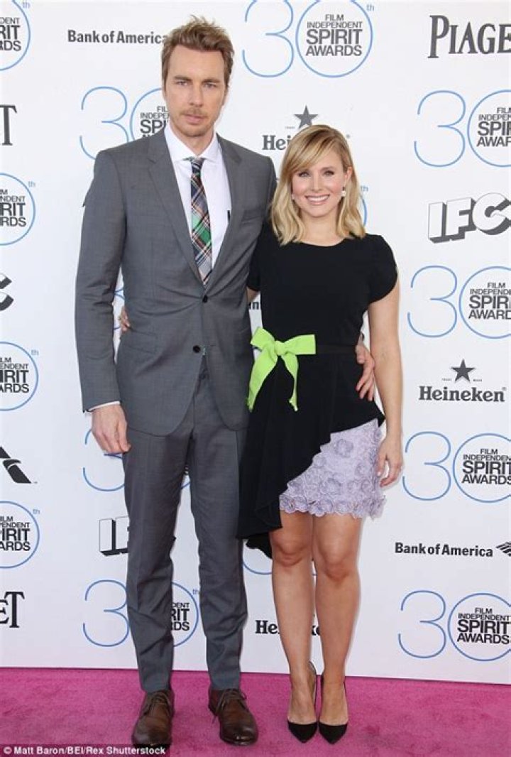 Kristen Bell & Dax Shepard: Love Story & More!