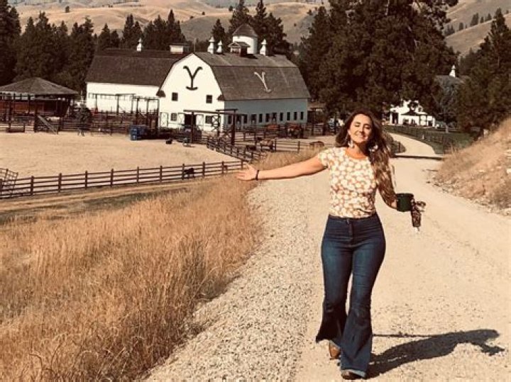 Lainey Wilson's Yellowstone Role: A Star is Born