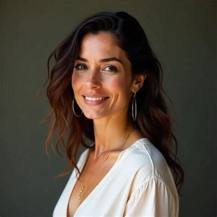 Lalasohna Erome: Rising Star in the Music Industry