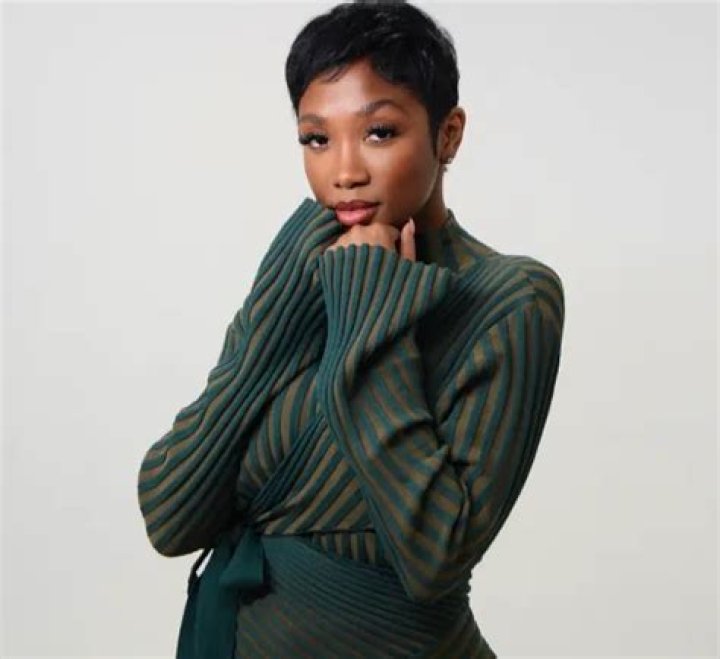 Lauren Laroche Net Worth: A Comprehensive Guide to Her Wealth and Achievements