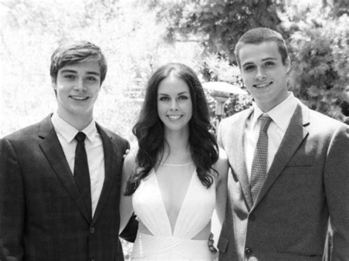 Lee Majors Twins: Uncovering the Fascinating Story of Hollywood's Iconic Duo