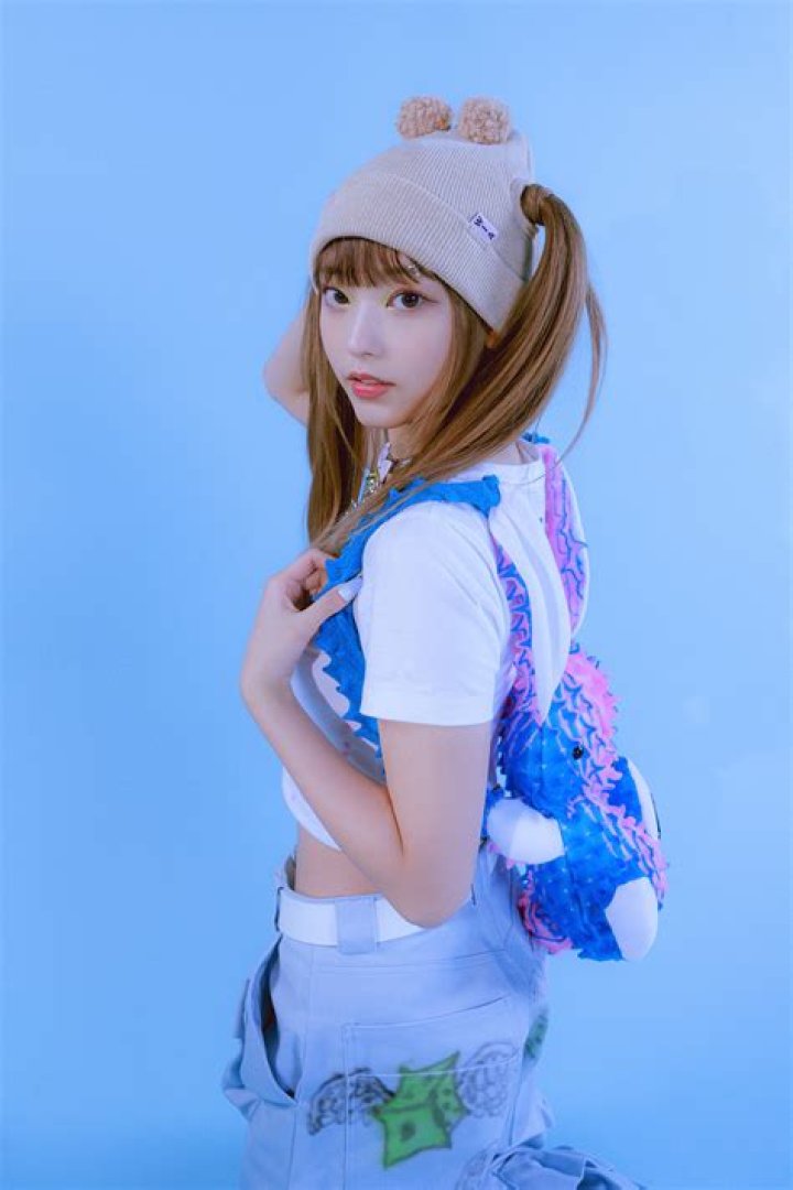 Lela Erom: A Rising Star in the Entertainment Industry