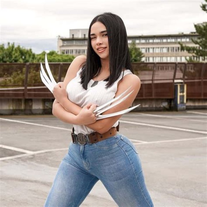 Lela Sohna Erme: The Rising Star in the Music Industry