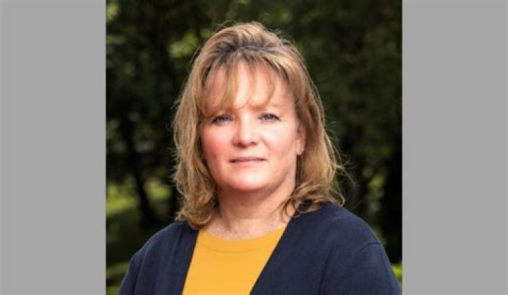 Lori Flees: A Thrilling Escape from Danger