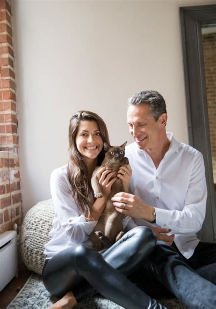 Mark Hyman Marriages: Insights into the Personal Life of a Renowned Health Expert