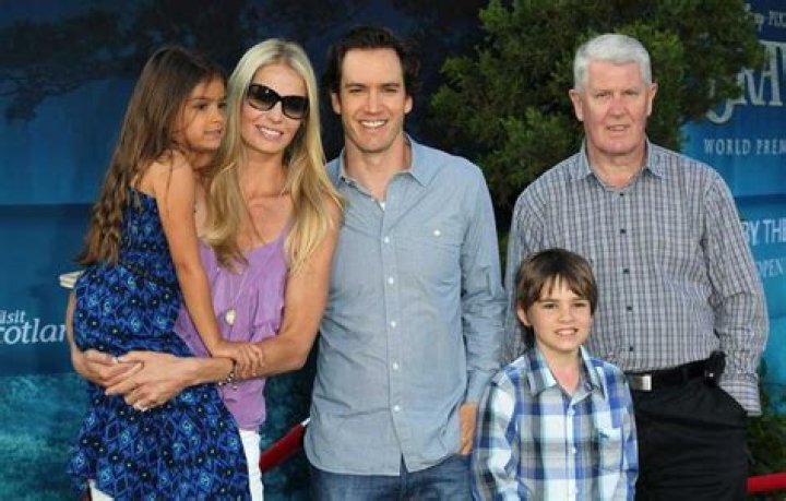 Mark-Paul Gosselaar's Parents: Meet His Mom & Dad