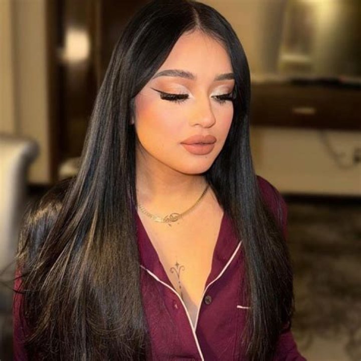 Marlene2995: The Journey of a Rising Star in the Digital World