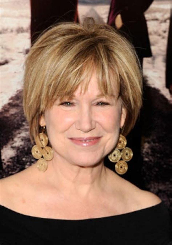 Mary Kay Place: Discovering the Iconic Beauty and Legacy