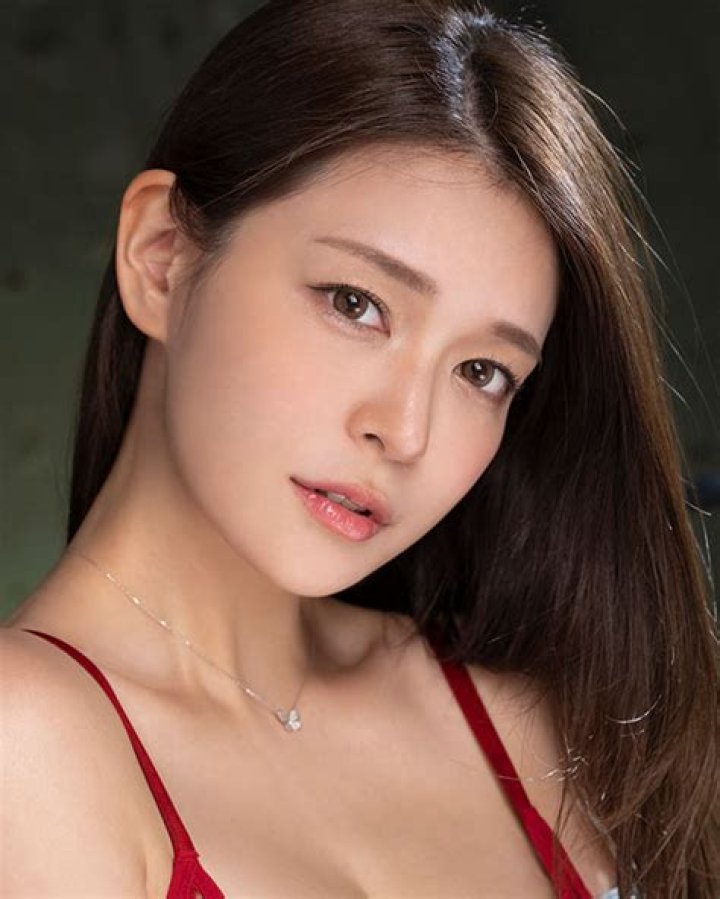 Mary Tachiba: The Rising Star in the World of Entertainment