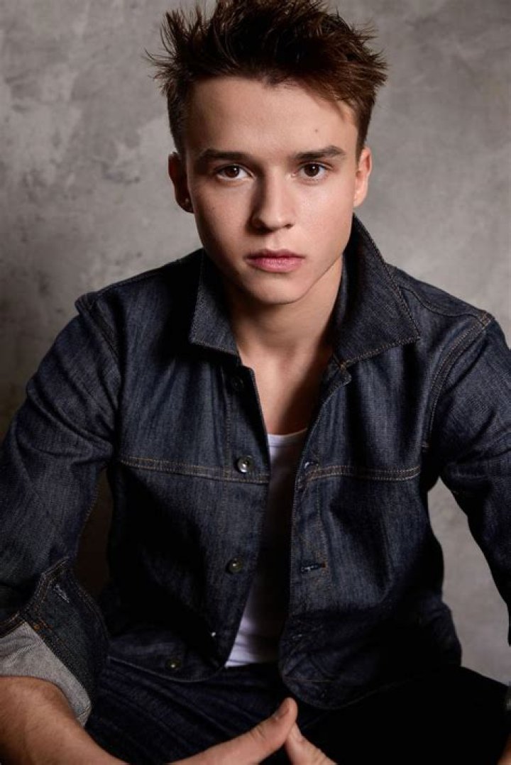 Maxwell Jenkins: The Rising Star in the Entertainment Industry