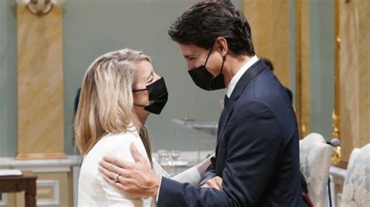 Melanie Joly and Justin Trudeau: A Comprehensive Look at Their Political and Personal Journey