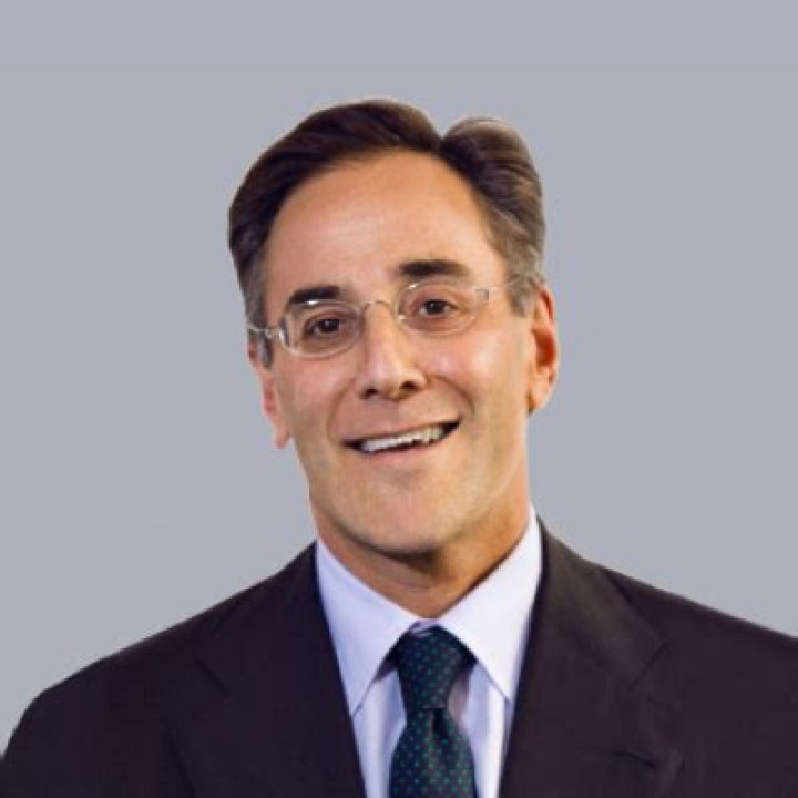 Michael Sacks' Net Worth - Explore the Fortune of the Broadway Star